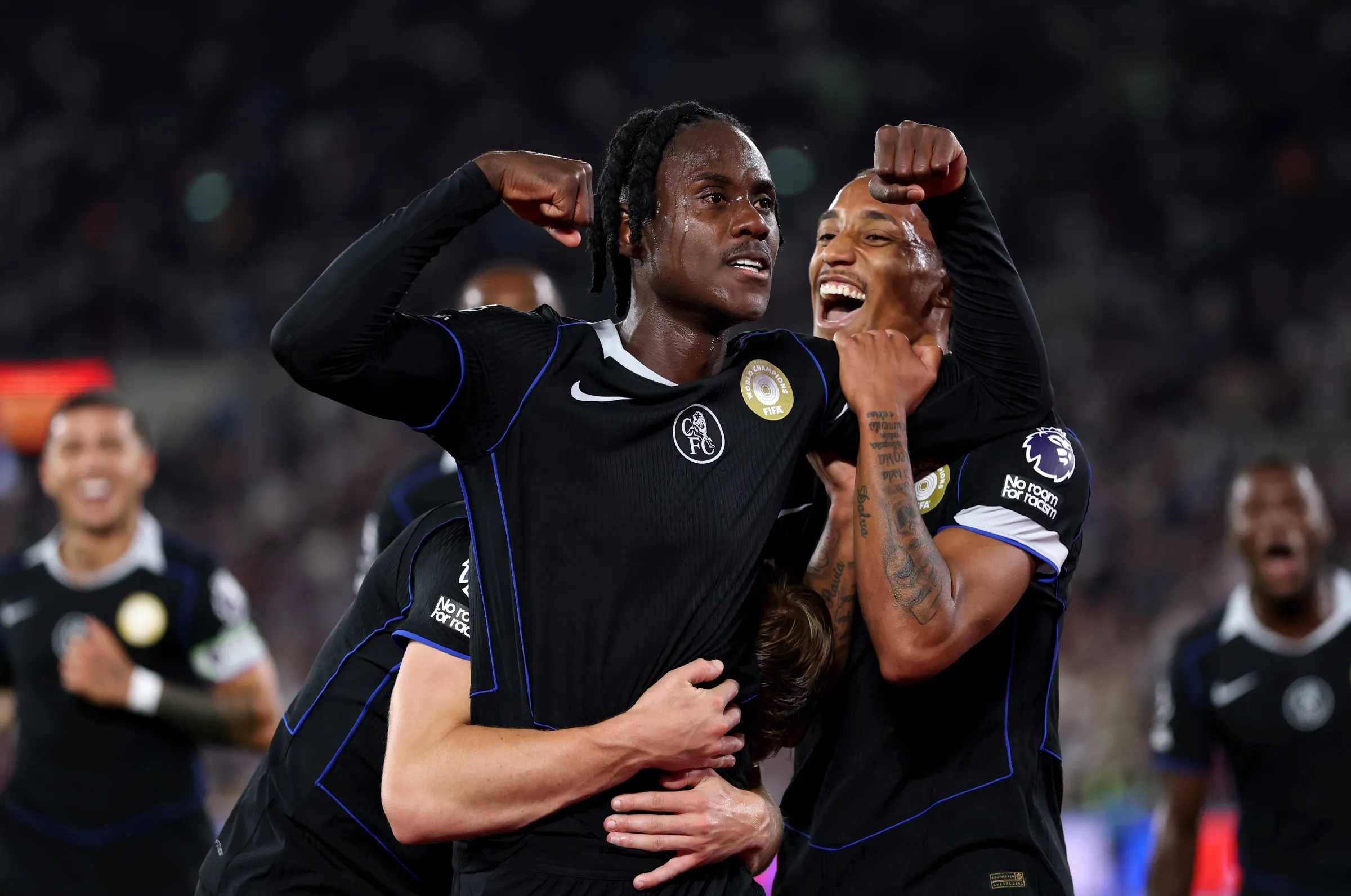 Chelsea Thrash West Ham in London Derby
