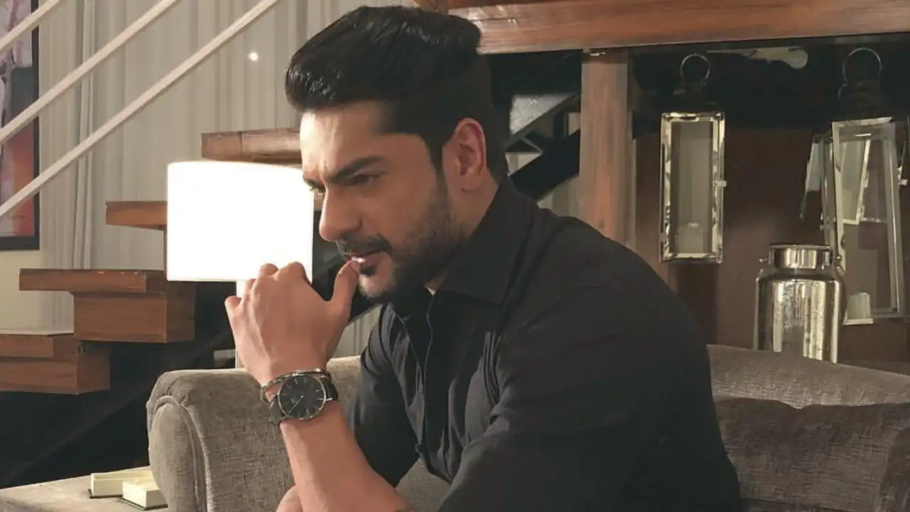 Actor Ashish Kapoor Arrested