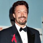 Tim Curry passes away at 80